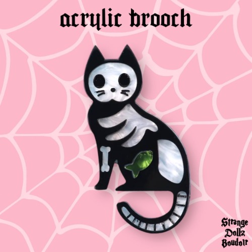 Spooky Cat acrylic brooch, Halloween gothic jewellery, Strange Dollz Boudoir