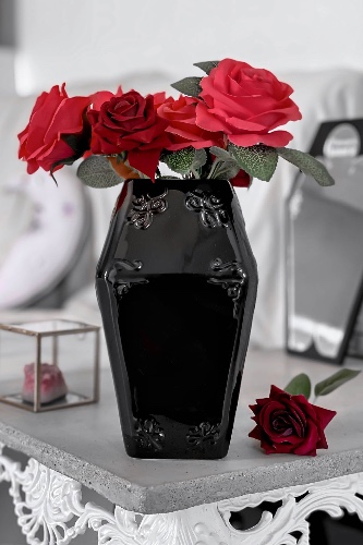 Kitsu Vase | One Size / Black / 100% Ceramic