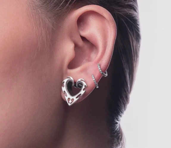 GUARDIAN LOVE TUNNELS