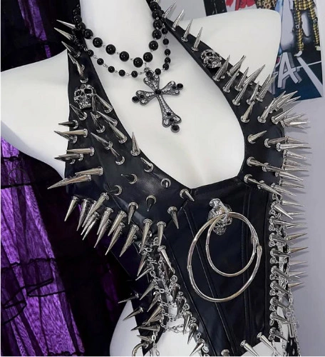 Halter PU leather o ring rivet applique metal chain top