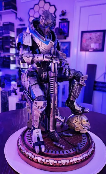Mass Effect - Garrus Vakarian Game Garage Kit Collection - Unpainted or Pre-painted Figure Model Kit for Hobbyists and Fans