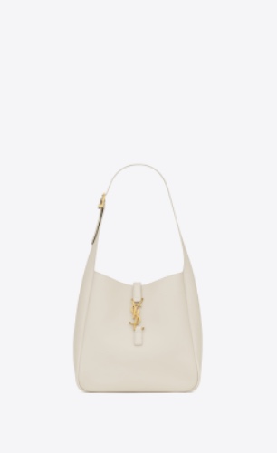 le 5 à 7 supple small in grained leather