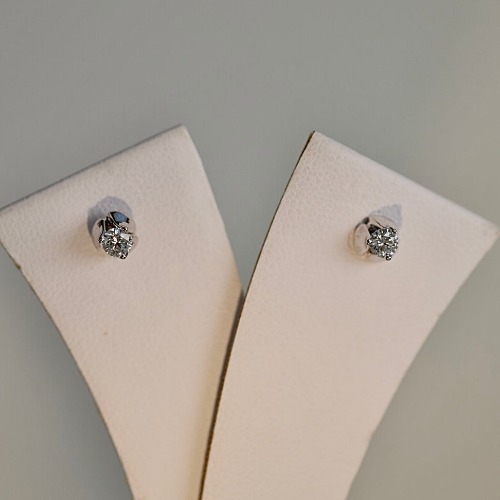 Tulipe Blanche Diamant - .21CT