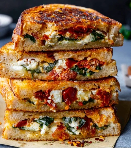 Breakfast/lunch or dinner