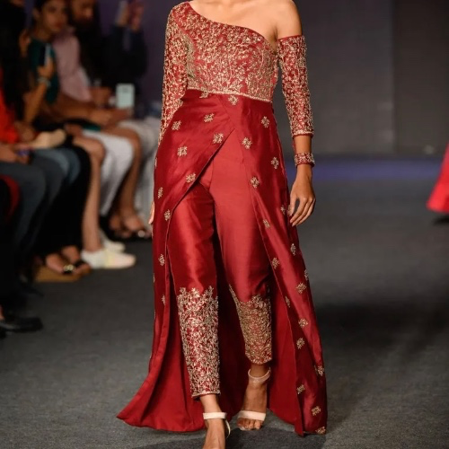 Red Kurta
