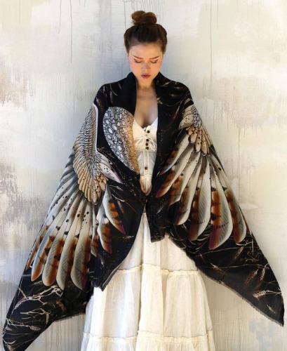 Barn Owl Bird Feather Wings Shawl | COTTON