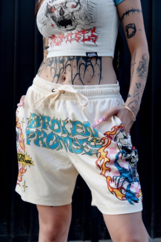 Sting of Betrayal Mesh Short Natural | M