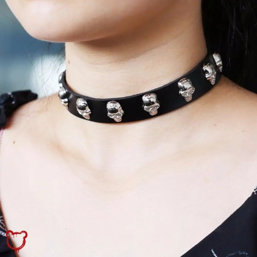 'Black Stud Choker: Ultimate Design' - Black