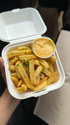 Snack | to keep me in a good mood 