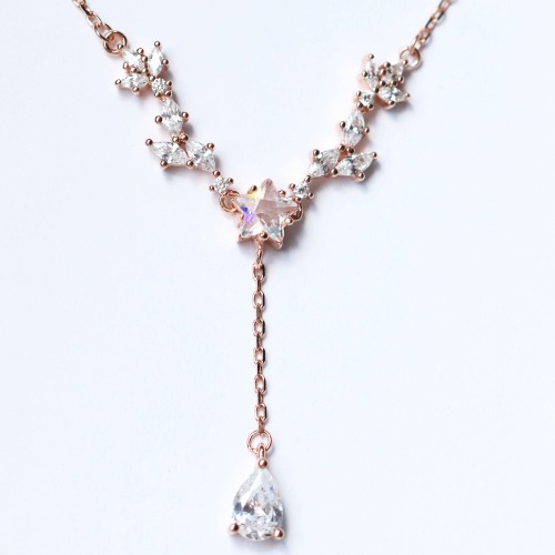 Phoebe Necklace - Rose Gold