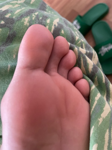 Come closer 🦶🏼