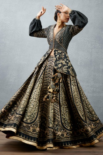 Buy Torani Black Heavy Raw Silk Gulghast Parvaneh Lehenga Jacket Set Online | Aza Fashions