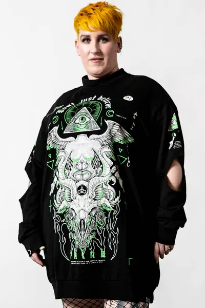 Illuminated Sweater Dress [PLUS] | 4XL / Black / 70% Cotton, 30% Polyester