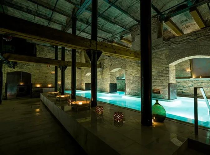 
        Thermal Bath & Relaxing Massage 60min | AIRE Chicago    