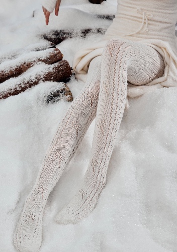 Snowflake Kintted Stockings | In-stock / White / F