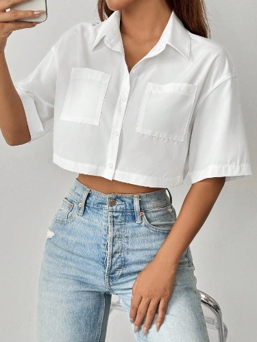SHEIN ChicEase Blusa corta de mujer de color blanco puro, estilo de moda, con mangas cortas