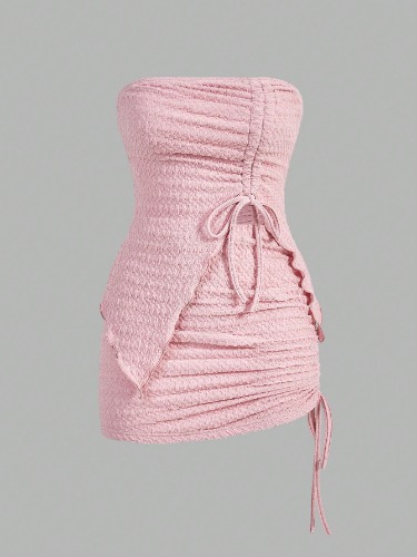 SHEIN x Marika Sila SHEIN ICON Conjunto rosa de top y falda sin tirantes con detalles de cordón y borde con forma de lechuga