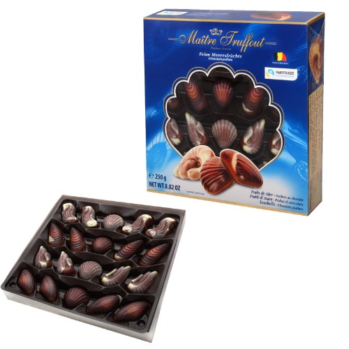 Belgian pralines "seashells"blue in a 250g pack from Maître Truffout - 