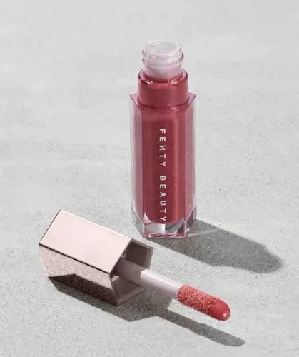 Feed my lip gloss addiction :3