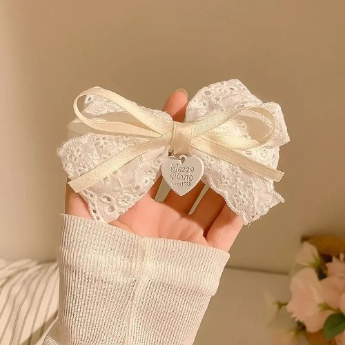 1 pair Sweet Lace Heart Hair Clips - white