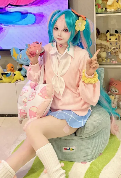Vocal Cosplay Costume Pink Top and Plaid Skirt with Shirt and Handbag