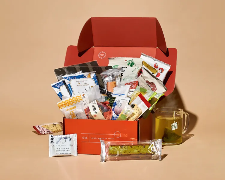 Bokksu Signature Snack Box