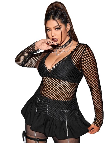 Verdusa Women's Plus Size Deep V Neck Long Sleeve Hollow Out Fishnet Sheer Tee Top - 4X-Large Plus Black