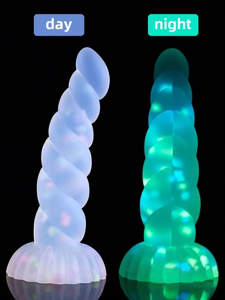 Soft Dildo Realistic Penis , Glow In The Dark Sexy Toy For Women
