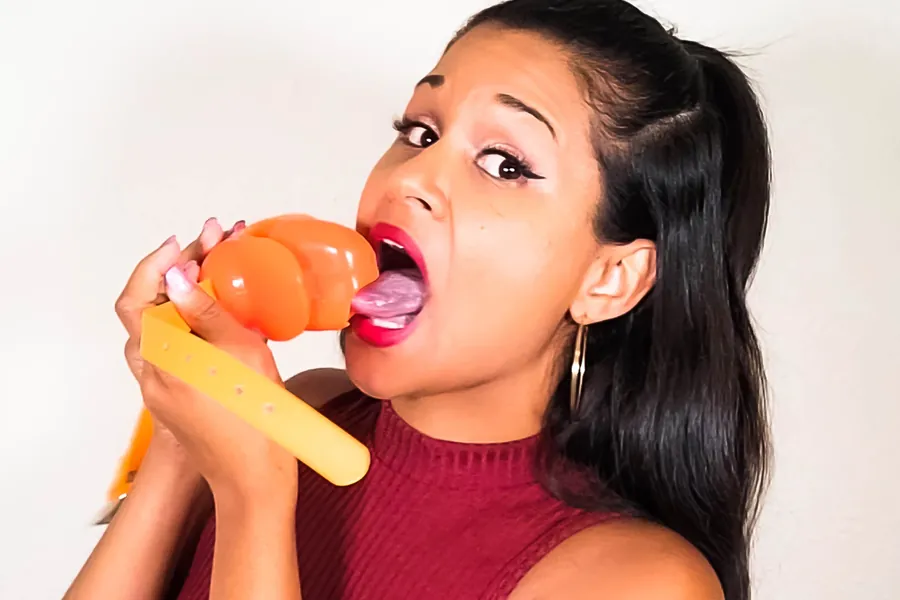 Silencilicone Pink Ball & Black Strap