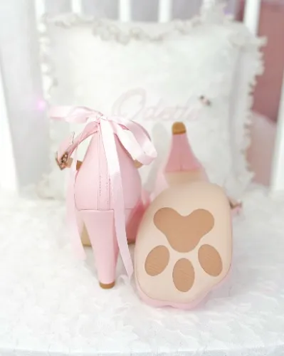 Paw Heels