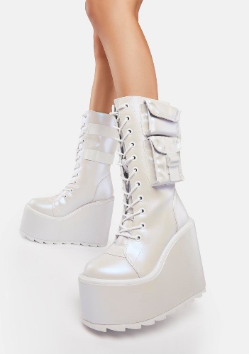 White Pearl Dune Desert Boots | US 10