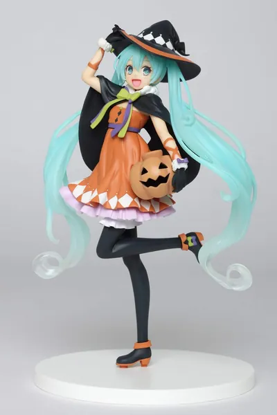 Taito Hatsune Miku Figure 2nd Season Autumn ver (re-Sales) Prize Figure, Multiple Colors (T83541) - 