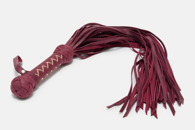 Flogger by Weisse Heckenrose