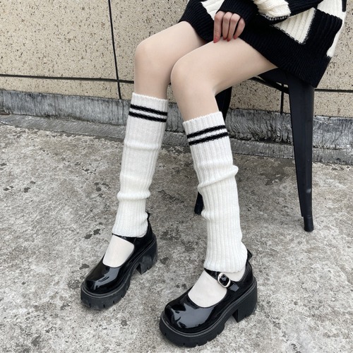 Rib Knit Schoolgirl Striped Knee Highs - Striped White / One Size