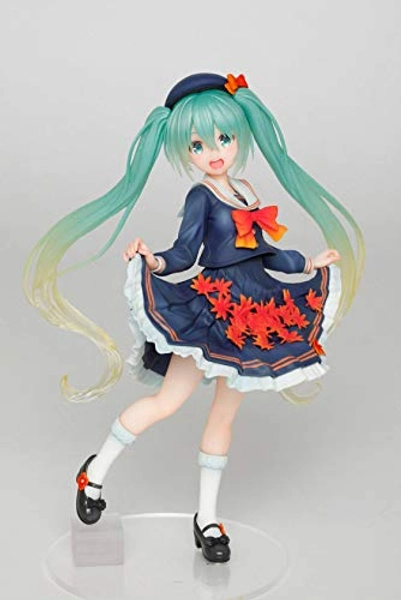 Taito 7" Hatsune Miku 3rd Season Autumn Version Figure