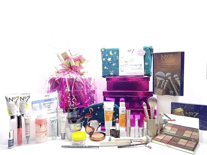 Boots No7 Beauty Blockbuster Collection Protect & Perfect Intense Advanced Skincare, Make Up, Pampering Luxury Hamper