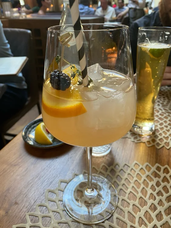  girls night out 🥂🥂