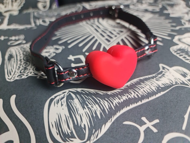 BDSM heart gag: adjustable, cute, little, pet, silicone, - Red