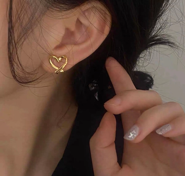 Clip On Earrings Invisible Simple Silver Love Heart Minimalism | New Pain Free Clip Coil Design |Non Pierced Ears |Jewelry Gift