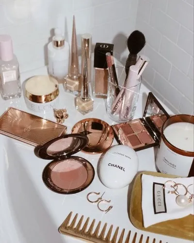 Make up <3