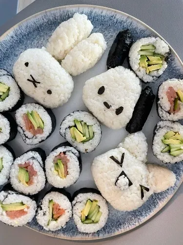 Buy me dinner ? ˚ʚ♡ɞ˚