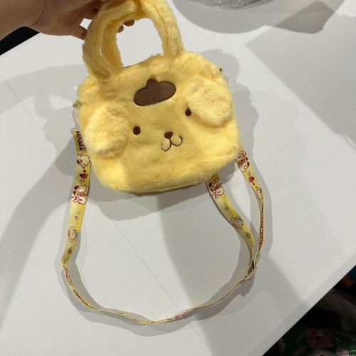 New
Pompompurin fluffy small handbag/crossbody bag...