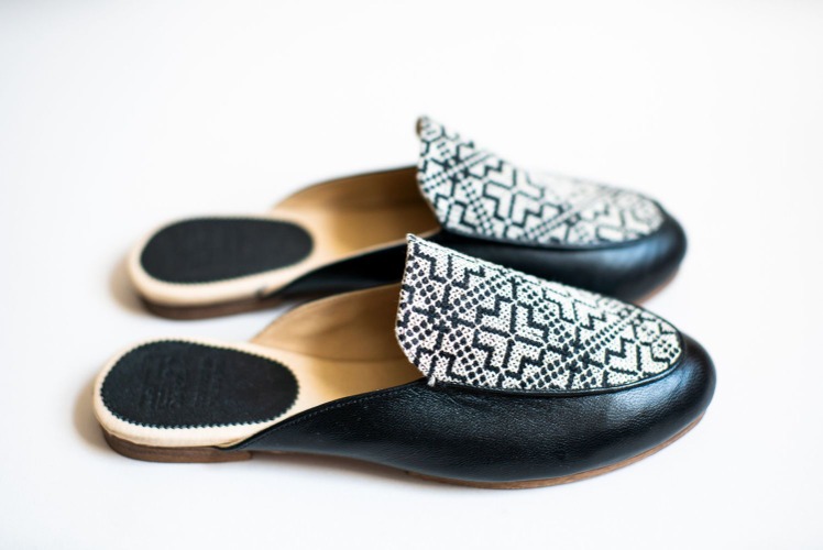 Tatreez Mule - Black and White - 39 (US 8.5)