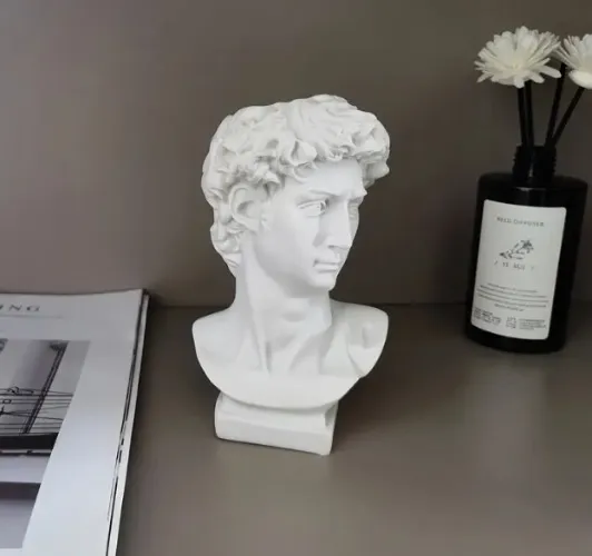 David statue for pencils