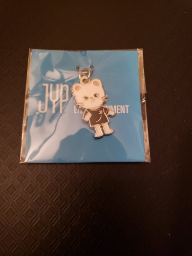 JYP Japan Pop Up Store 2021 Jiniret Metal Keyring Charm
