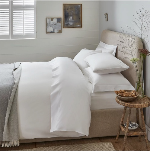 300 Thread Count Egyptian Cotton Percale Duvet Cover & Classic Pillowcase Set | 300 Thread Count Egyptian Cotton Percale Bed Linen Collection | Bed Linen Collections | The  White Company