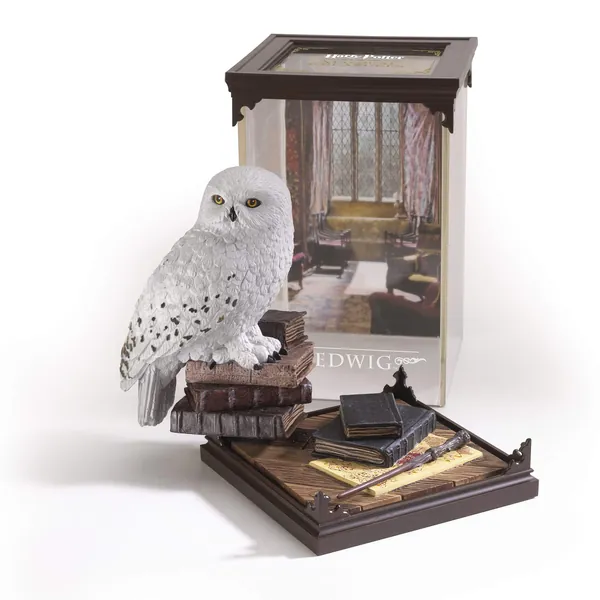 The Noble Collection - Magical Creatures Hedwig - Hand-Painted Magical Creature #1 - Officially Licensed 7in (18.5cm) Tall Harry Potter Toys Collectable Figures - for Kids & Adults