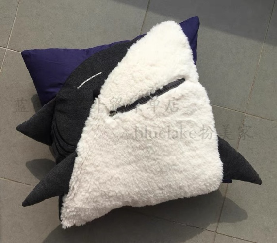 shark pillow