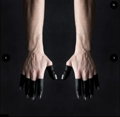 SHORT NAIL FINGER TIPS | WOMENS SIZE 7.0 / BLACK LEATHER / SILVER