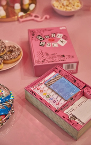 jeu, mean girls burn book 📕 